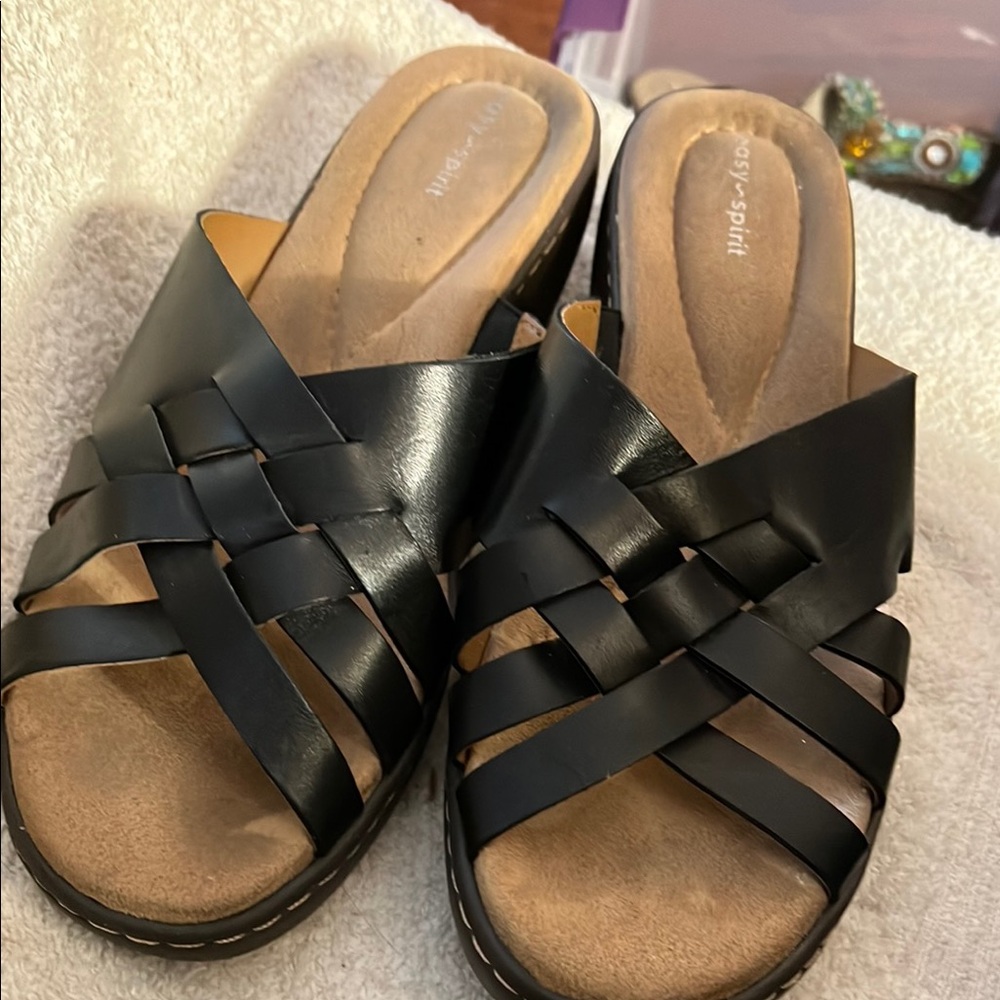 Easy Spirit New 11W Black Leather Clogs